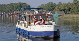 KUHNLE-TOURS Hafendorf Müritz Kormoran auf der Müritz